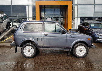 Подержанный автомобиль LADA (ВАЗ) 2121 (4x4) 2017 года (4 фото)