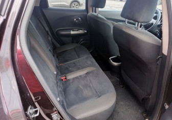 Подержанный автомобиль Nissan Juke 2013 года (16 фото)