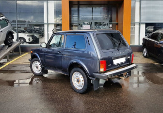 Подержанный автомобиль LADA (ВАЗ) 2121 (4x4) 2017 года (7 фото)