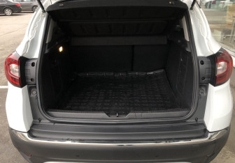 Подержанный автомобиль Renault Kaptur 2021 года (9 фото)