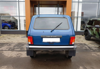 Подержанный автомобиль LADA (ВАЗ) 2121 (4x4) 2014 года (6 фото)