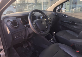 Подержанный автомобиль Renault Kaptur 2016 года (9 фото)