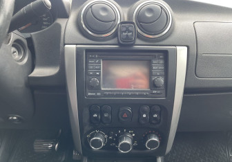 Подержанный автомобиль Nissan Almera Sedan 2013 года (13 фото)