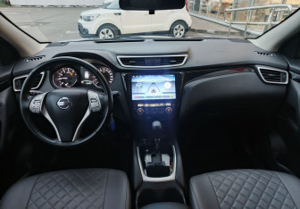 Подержанный автомобиль Nissan Qashqai 2018 года (14 фото)