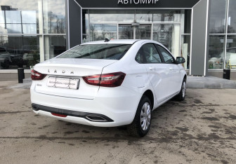 Подержанный автомобиль LADA (ВАЗ) Vesta Sedan 2024 года (5 фото)