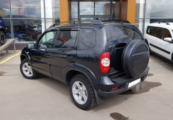 Подержанный автомобиль Chevrolet Niva 2018 года (7 фото)