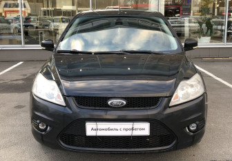 Подержанный автомобиль Ford Focus Sedan 2008 года (2 фото)