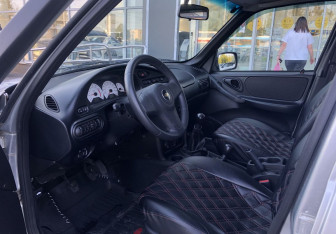 Подержанный автомобиль Chevrolet Niva 2018 года (9 фото)