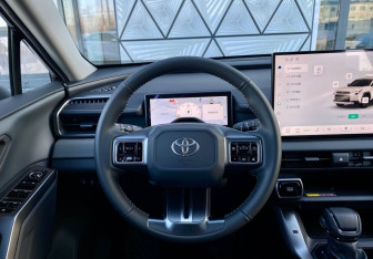 Новый Toyota RAV4 2026 (20 фото)
