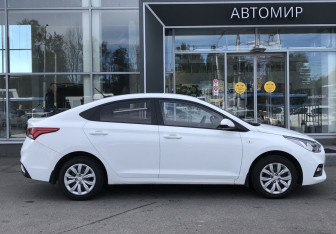 Подержанный автомобиль Hyundai Solaris Sedan 2017 года (4 фото)