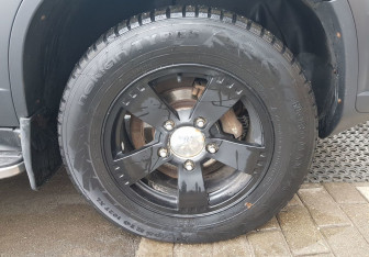 Подержанный автомобиль Chevrolet Niva 2017 года (12 фото)