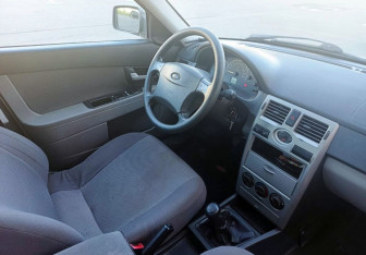 Подержанный автомобиль LADA (ВАЗ) Priora Wagon 2011 года (14 фото)