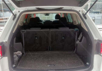 Подержанный автомобиль Volkswagen Atlas 2020 года (12 фото)