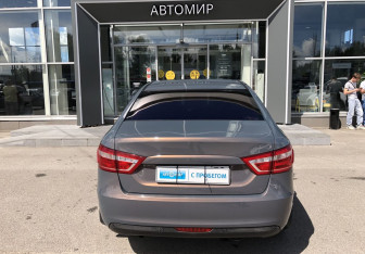 Подержанный автомобиль LADA (ВАЗ) Vesta Sedan 2017 года (6 фото)