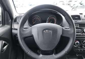 Подержанный автомобиль LADA (ВАЗ) Granta Sedan 2020 года (12 фото)