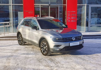 Подержанный автомобиль Volkswagen Tiguan 2020 года (3 фото)