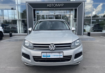 Подержанный автомобиль Volkswagen Touareg 2012 года (2 фото)