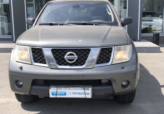 Подержанный автомобиль Nissan Pathfinder 2007 года (2 фото)