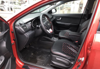 Подержанный автомобиль Kia Rio Sedan 2012 года (9 фото)