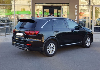 Подержанный автомобиль Kia Sorento 2019 года (5 фото)