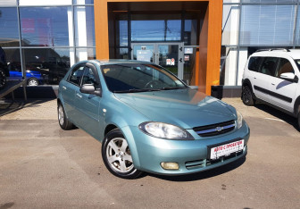 Подержанный автомобиль Chevrolet Lacetti Hatchback 2004 года (3 фото)