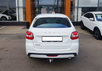 Подержанный автомобиль LADA (ВАЗ) Granta Liftback 2023 года (6 фото)