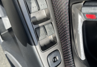 Подержанный автомобиль Mazda 3 Sedan 2006 года (12 фото)