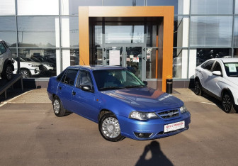 Подержанный автомобиль Daewoo Nexia Sedan 2008 года (3 фото)
