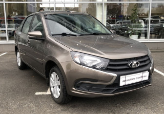 Подержанный автомобиль LADA (ВАЗ) Granta Liftback 2020 года (3 фото)