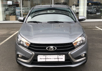 Подержанный автомобиль LADA (ВАЗ) Vesta Sedan 2019 года (2 фото)