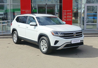 Подержанный автомобиль Volkswagen Atlas 2020 года (3 фото)