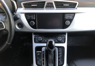 Подержанный автомобиль Geely Atlas 2019 года (14 фото)