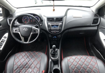 Подержанный автомобиль Hyundai Solaris Sedan 2016 года (10 фото)