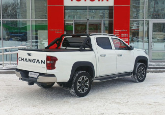 Подержанный автомобиль Changan Hunter Plus 2023 года (5 фото)