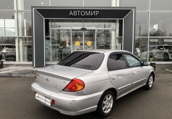Подержанный автомобиль Kia Spectra Sedan 2007 года (5 фото)