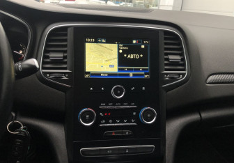 Подержанный автомобиль Renault Megane Wagon 2019 года (14 фото)