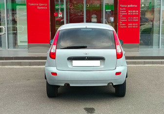 Подержанный автомобиль LADA (ВАЗ) Kalina Hatchback 2009 года (6 фото)