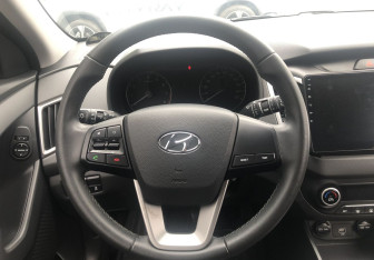 Подержанный автомобиль Hyundai Creta 2021 года (12 фото)