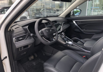 Подержанный автомобиль Geely Atlas Pro 2022 года (9 фото)