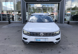 Подержанный автомобиль Volkswagen Tiguan 2019 года (2 фото)