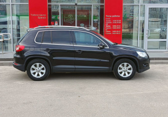 Подержанный автомобиль Volkswagen Tiguan 2008 года (4 фото)