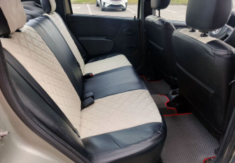 Подержанный автомобиль Renault Logan Sedan 2011 года (16 фото)