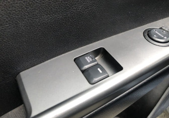 Подержанный автомобиль Kia Rio Sedan 2016 года (13 фото)