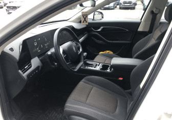 Подержанный автомобиль FAW Bestune B70 2023 года (9 фото)