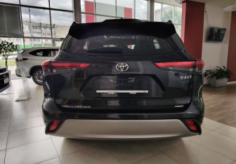 Новый Toyota Highlander 2026 (6 фото)