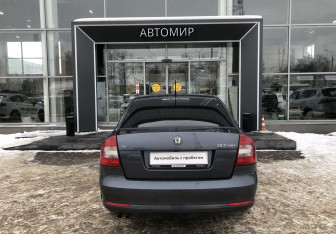 Подержанный автомобиль Skoda Octavia Liftback 2012 года (6 фото)