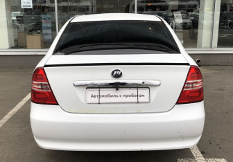 Подержанный автомобиль Lifan Solano 2011 года (6 фото)