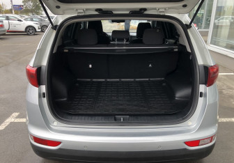 Подержанный автомобиль Kia Sportage 2017 года (9 фото)