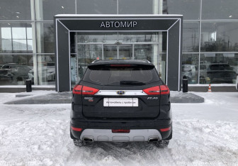 Подержанный автомобиль Geely Atlas 2018 года (6 фото)