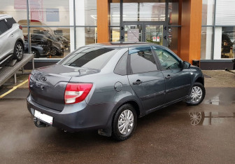 Подержанный автомобиль LADA (ВАЗ) Granta Sedan 2016 года (5 фото)